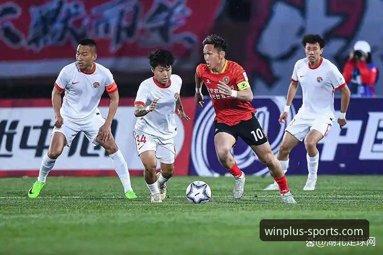 盈嘉体育官方版最新版 为什么说青岛海牛13年后再度击败上海海港值得在盈嘉体育官方版重温?